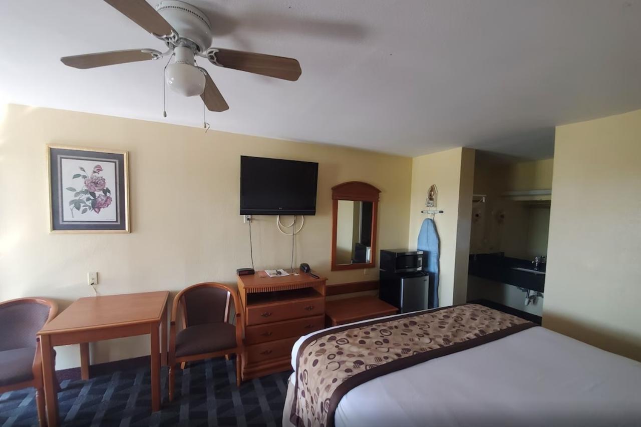 Americas Best Value Inn San Antonio - At&T Center/Fort Sam Houston Buitenkant foto